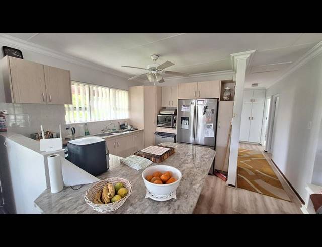 3 BEDROOM HOUSE FOR SALE IN FRAAIUITSIG
